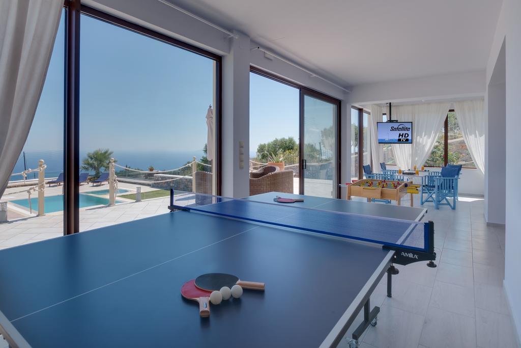 Sea Views At Villa Anemomylos With Heated Pool, Ping Pong And Tennis Ajía Pelajía Kültér fotó