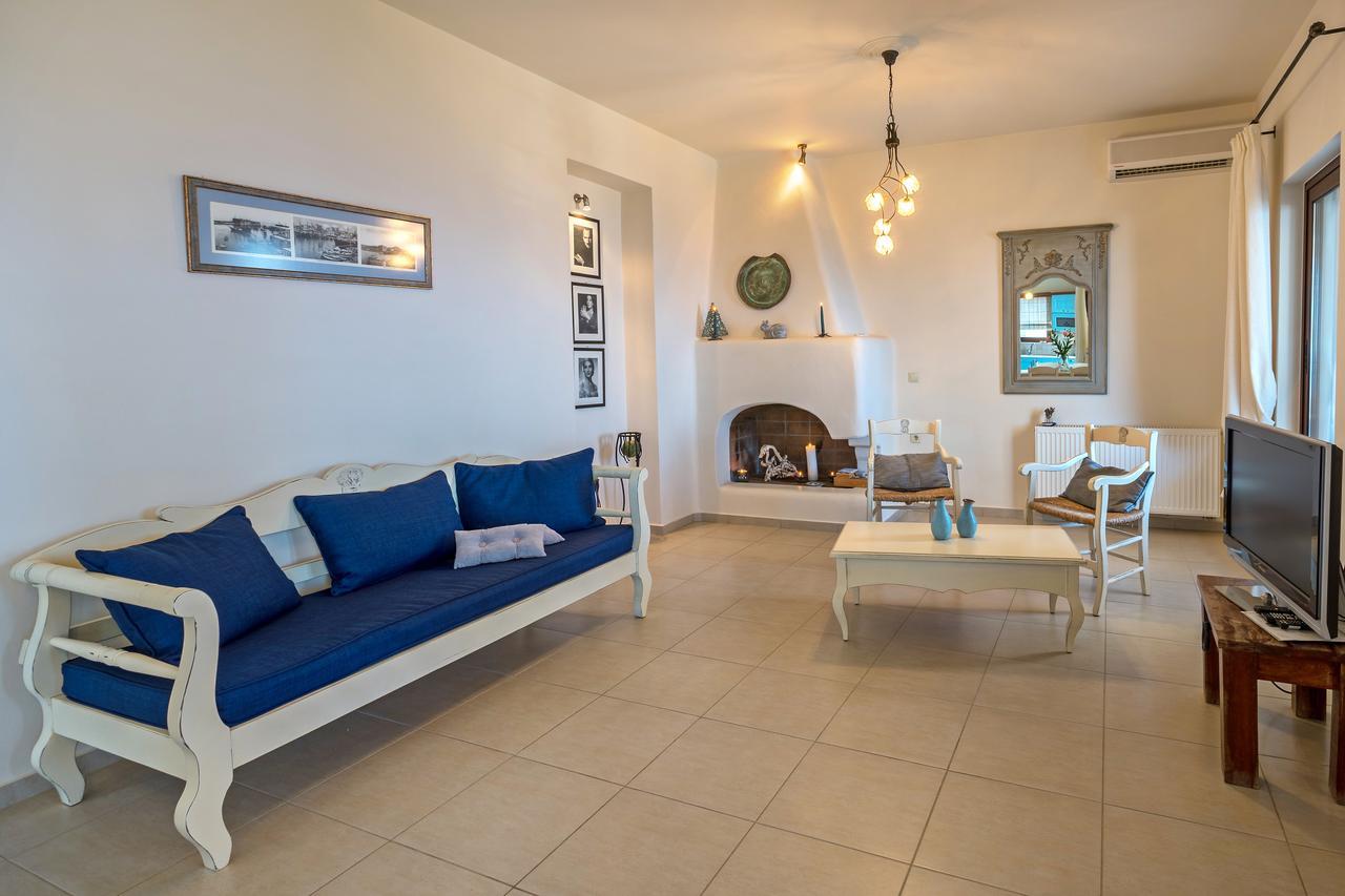 Sea Views At Villa Anemomylos With Heated Pool, Ping Pong And Tennis Ajía Pelajía Kültér fotó